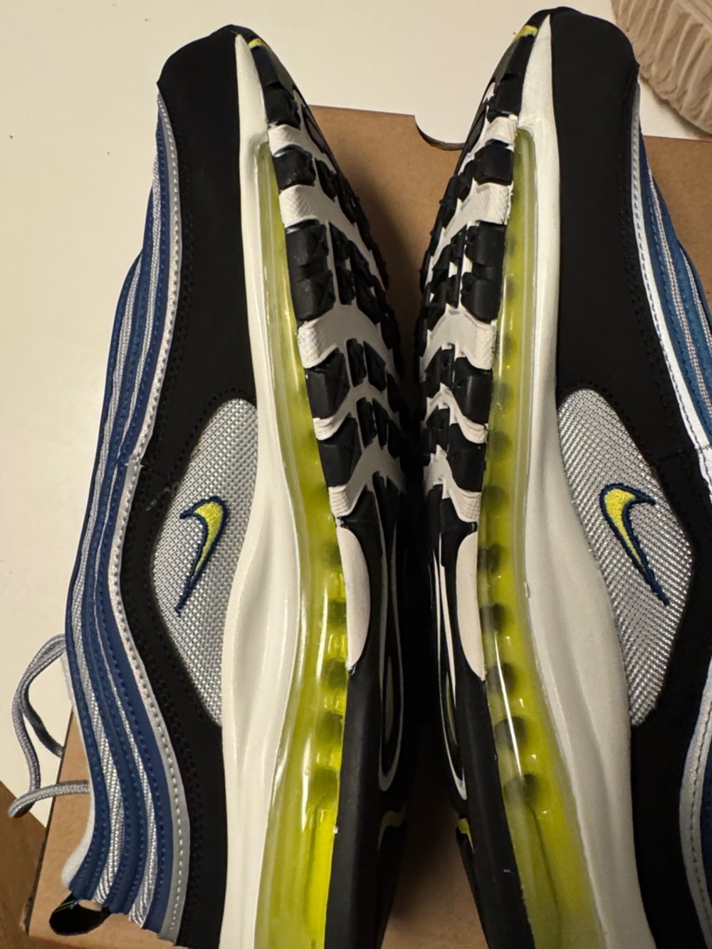 Nike Men’s Air Max ‘97 OG Blue/White with Yellow Accents Size 11.5